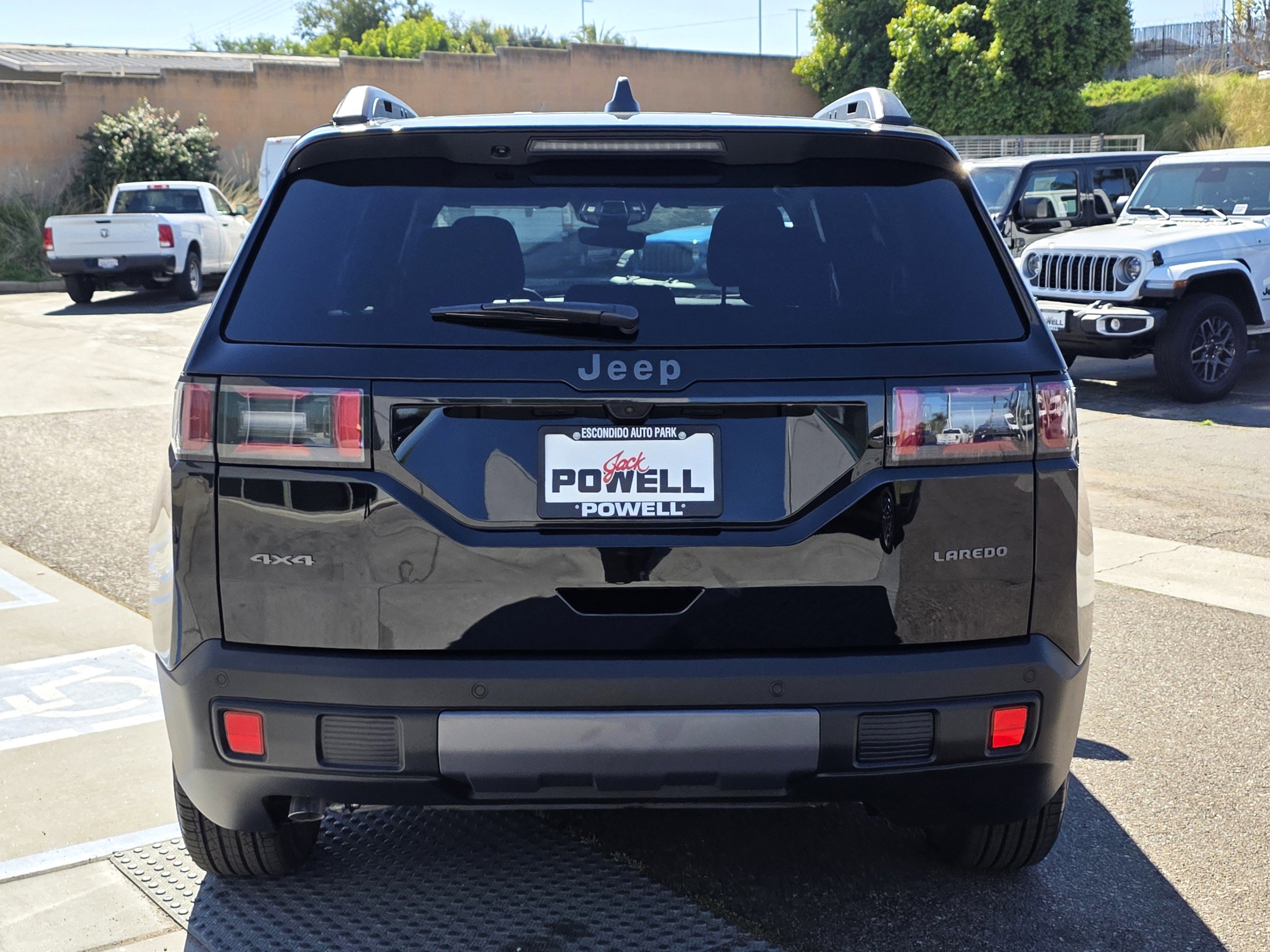 New 2026 Jeep Cherokee Laredo image 4