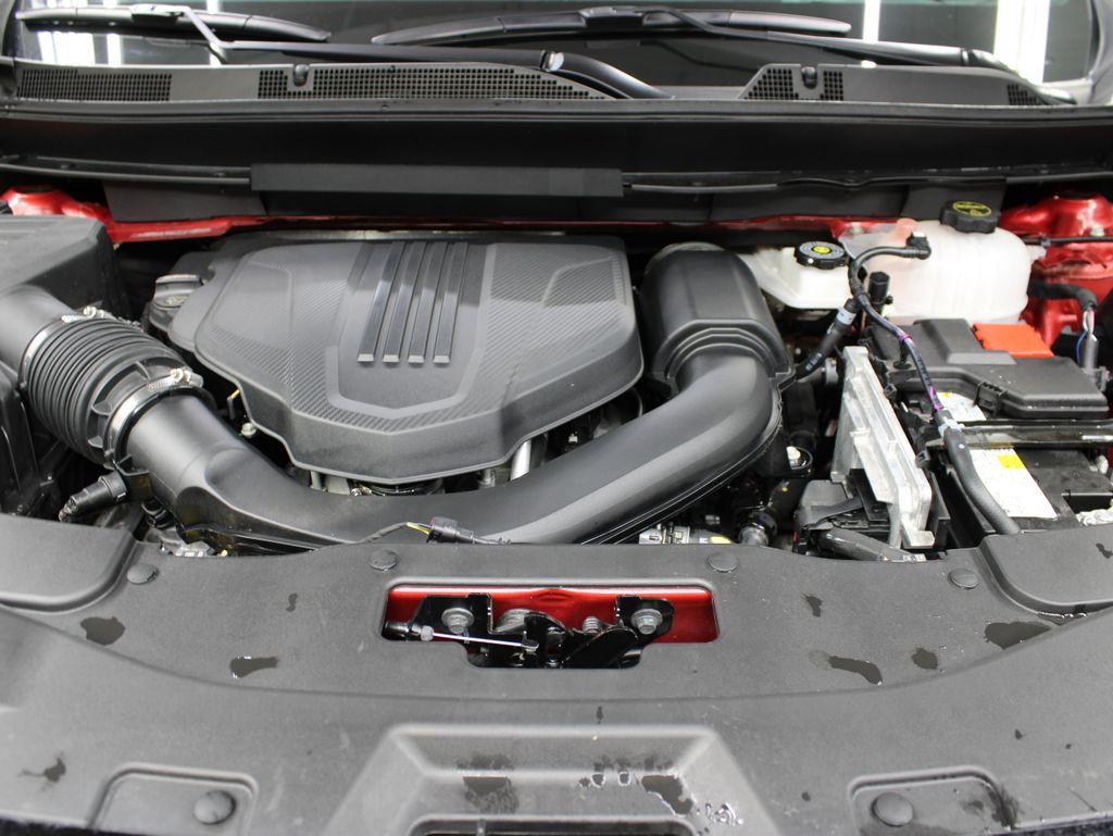 Used 2026 Chevrolet Traverse RS w/ LPO, Floor Liner Package AWD/4WD image 39