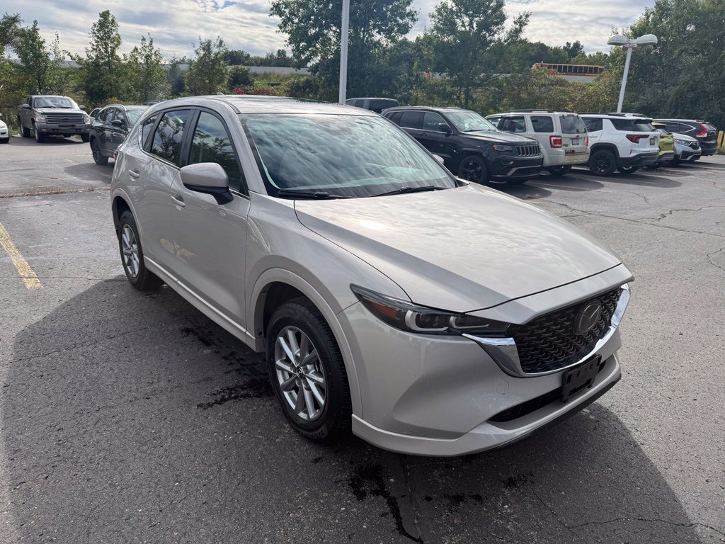 Used 2025 MAZDA CX-5 AWD 2.5 S w/ Preferred Package image 4