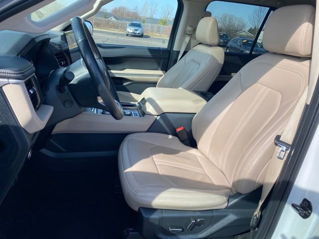 Used 2024 Ford Expedition Limited image 15
