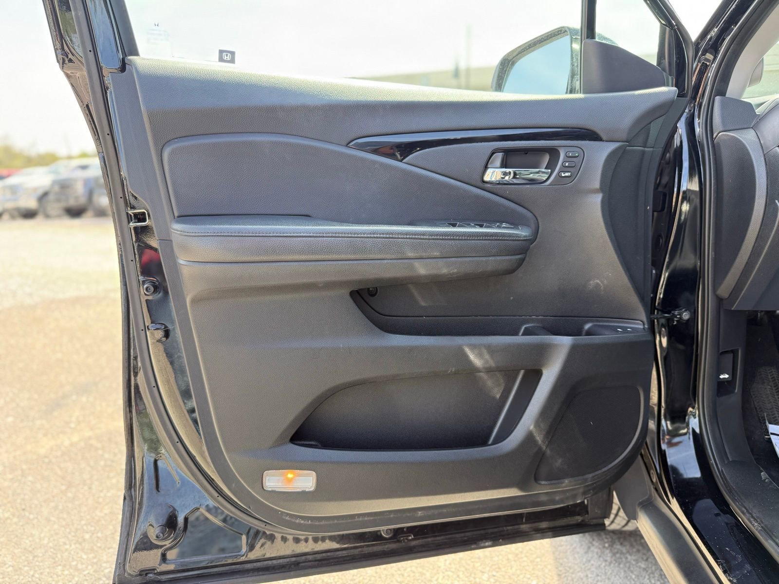 Used 2017 Honda Pilot Touring image 15