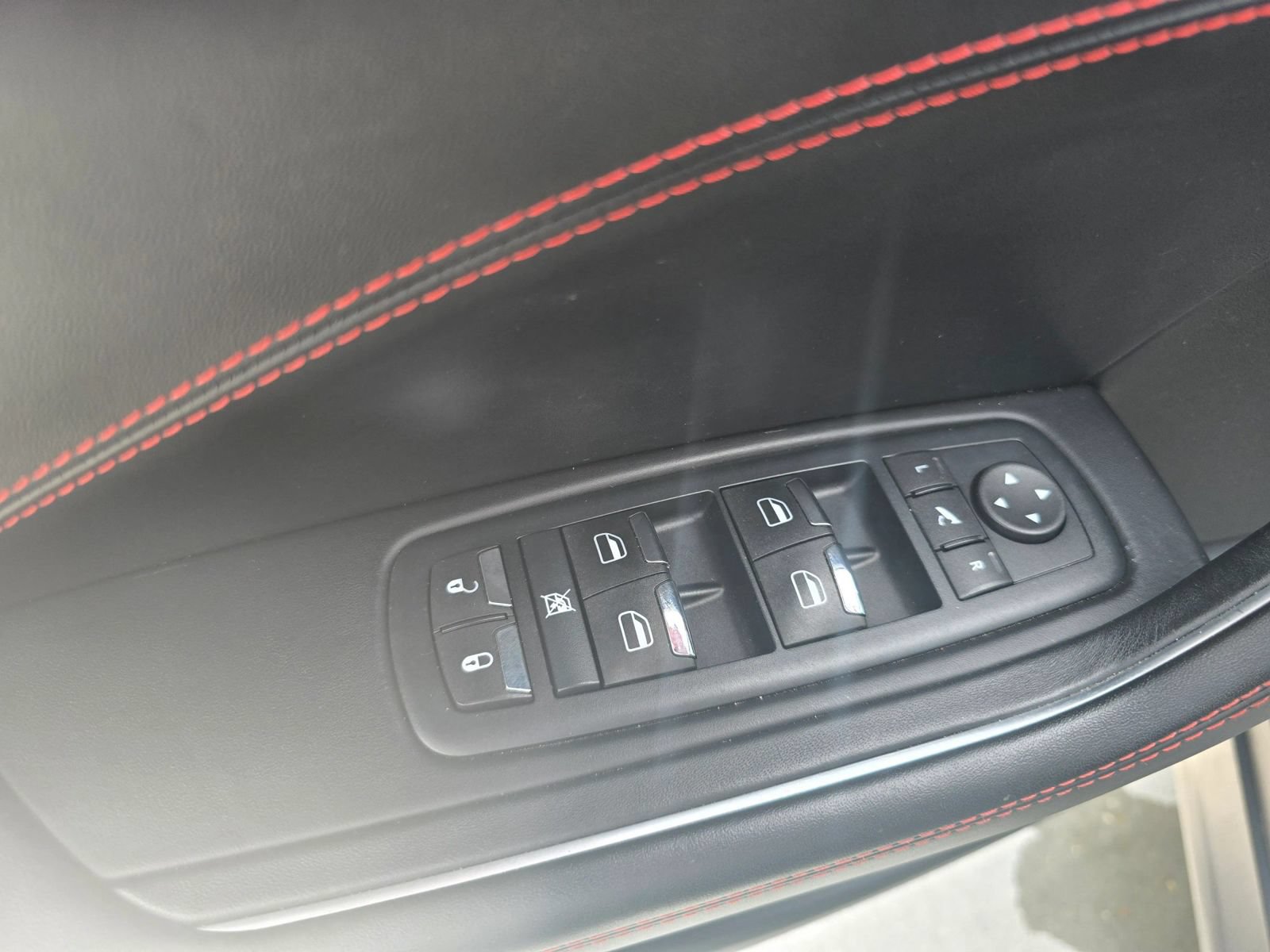 Used 2017 Maserati Levante S AWD/4WD image 17