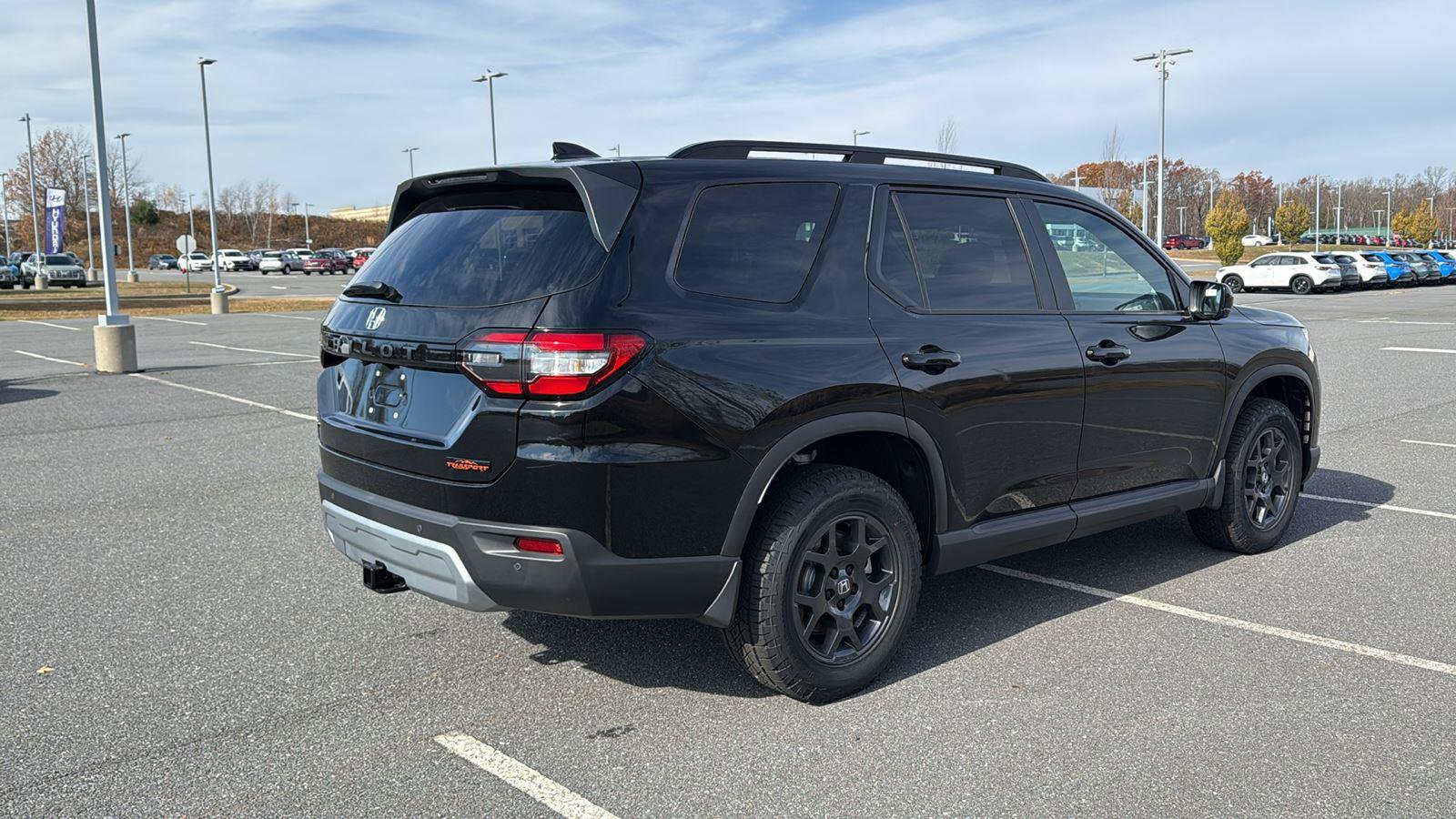 New 2025 Honda Pilot TrailSport image 5
