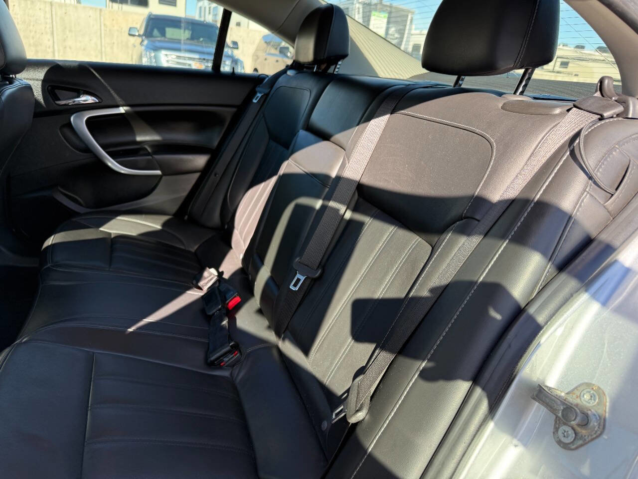 Used 2012 Buick Regal Leather image 19