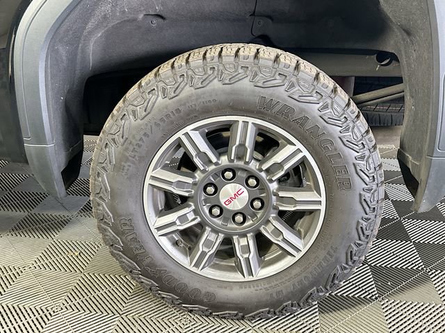 Used 2024 GMC Sierra 1500 AT4 w/ Technology Package image 31