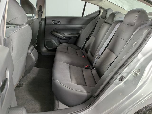 Used 2024 Nissan Altima 2.5 SV FWD image 23
