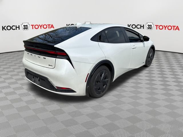 Used 2024 Toyota Prius LE image 8
