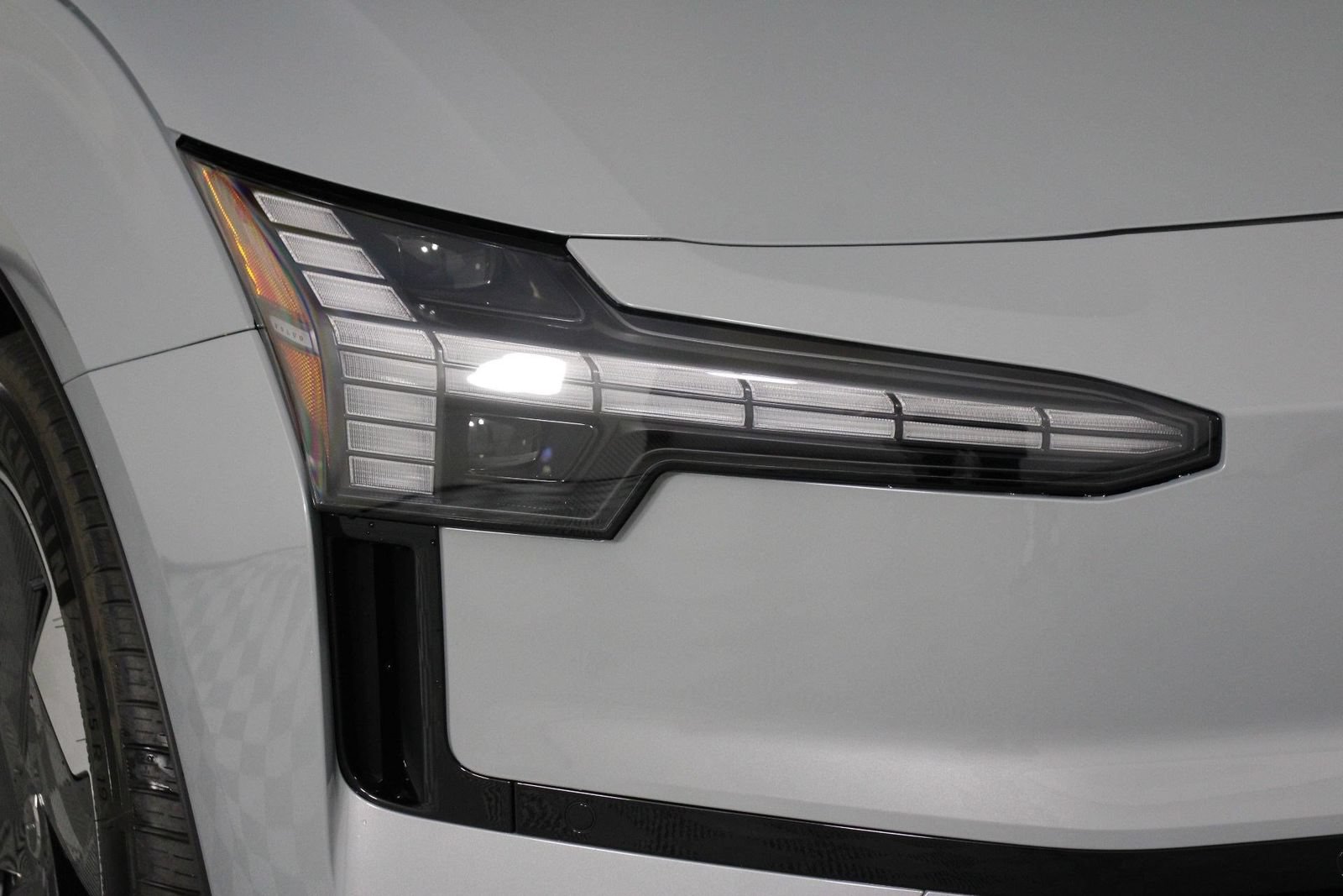 New 2026 Volvo EX30 Plus AWD/4WD image 13