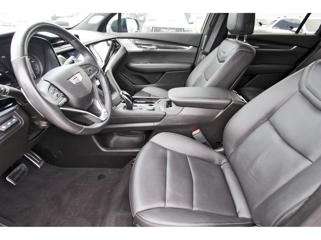 Certified 2024 Cadillac XT6 Sport w/ Technology Package AWD/4WD image 6