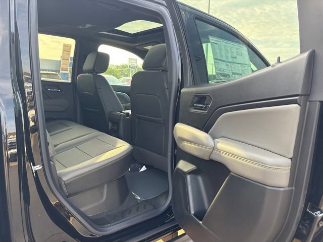 New 2026 Chevrolet Colorado ZR2 w/ Technology Package AWD/4WD image 36