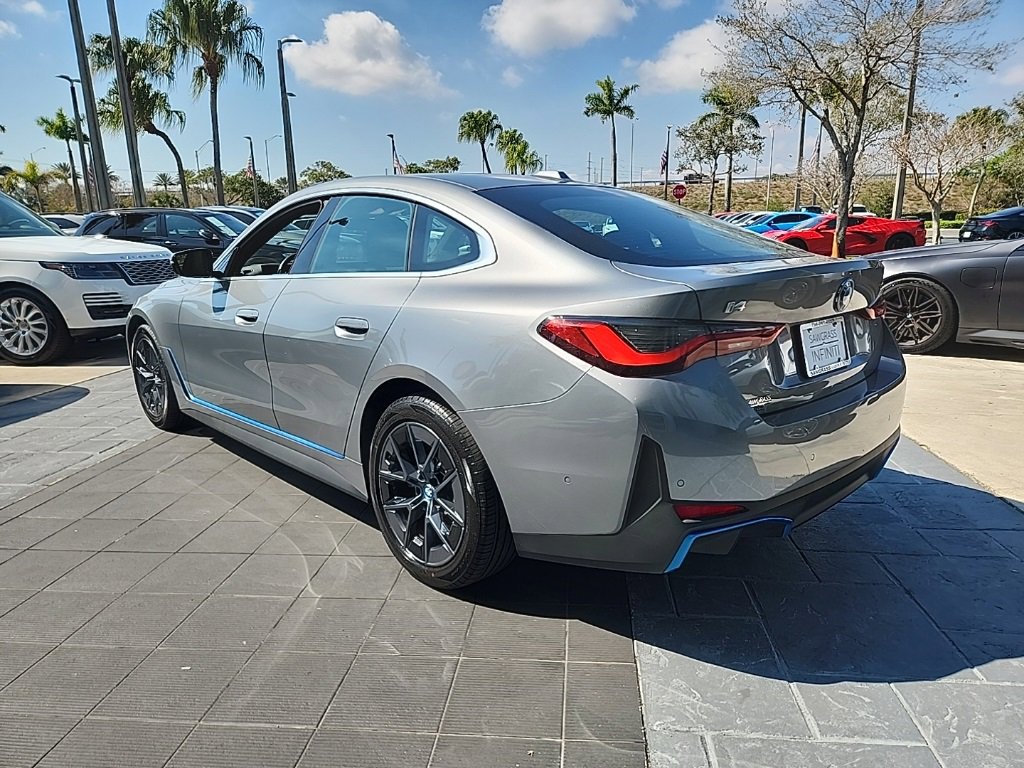 Used 2024 BMW i4 eDrive40 image 12