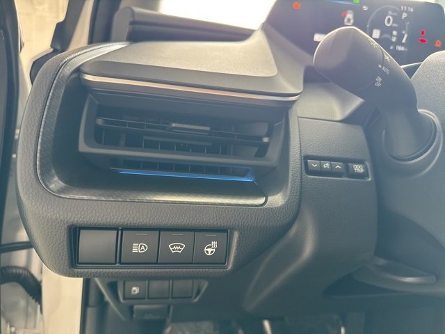 Used 2025 Toyota Prius LE image 22