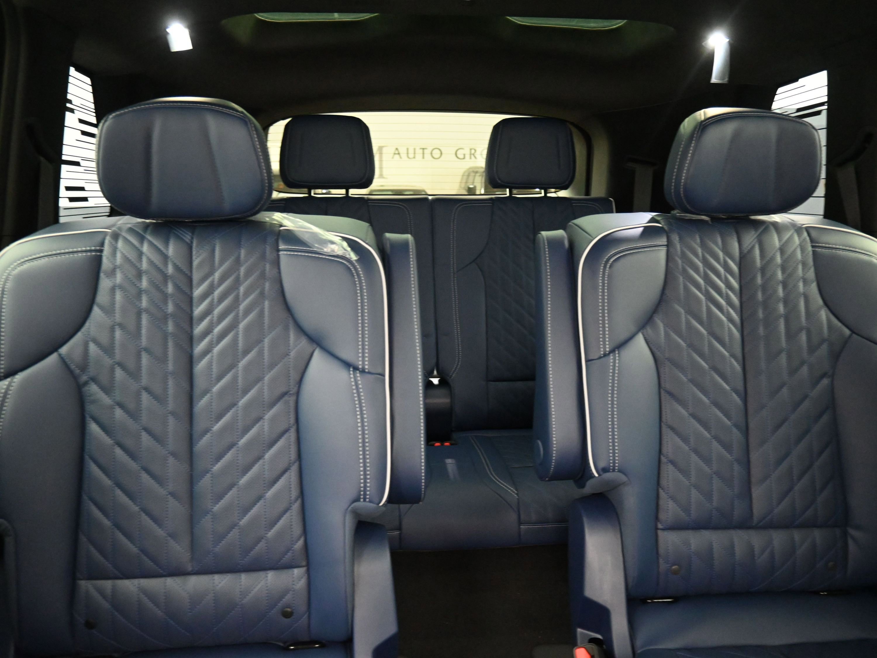 New 2026 Cadillac Vistiq Premium Luxury w/ LPO, Floor Liner Package image 14