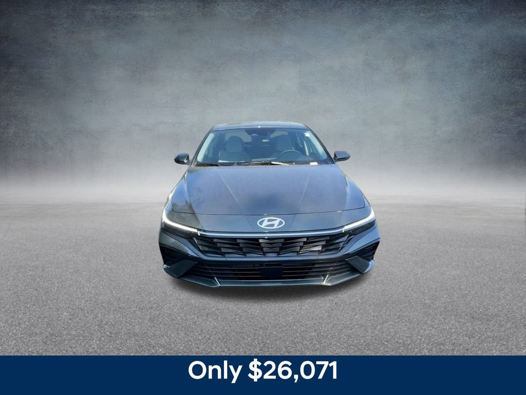 New 2025 Hyundai Elantra Limited image 5