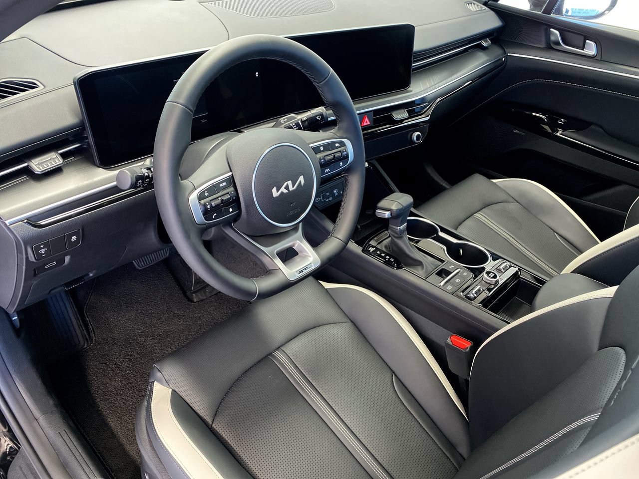 New 2026 Kia K5 GT-Line FWD image 21