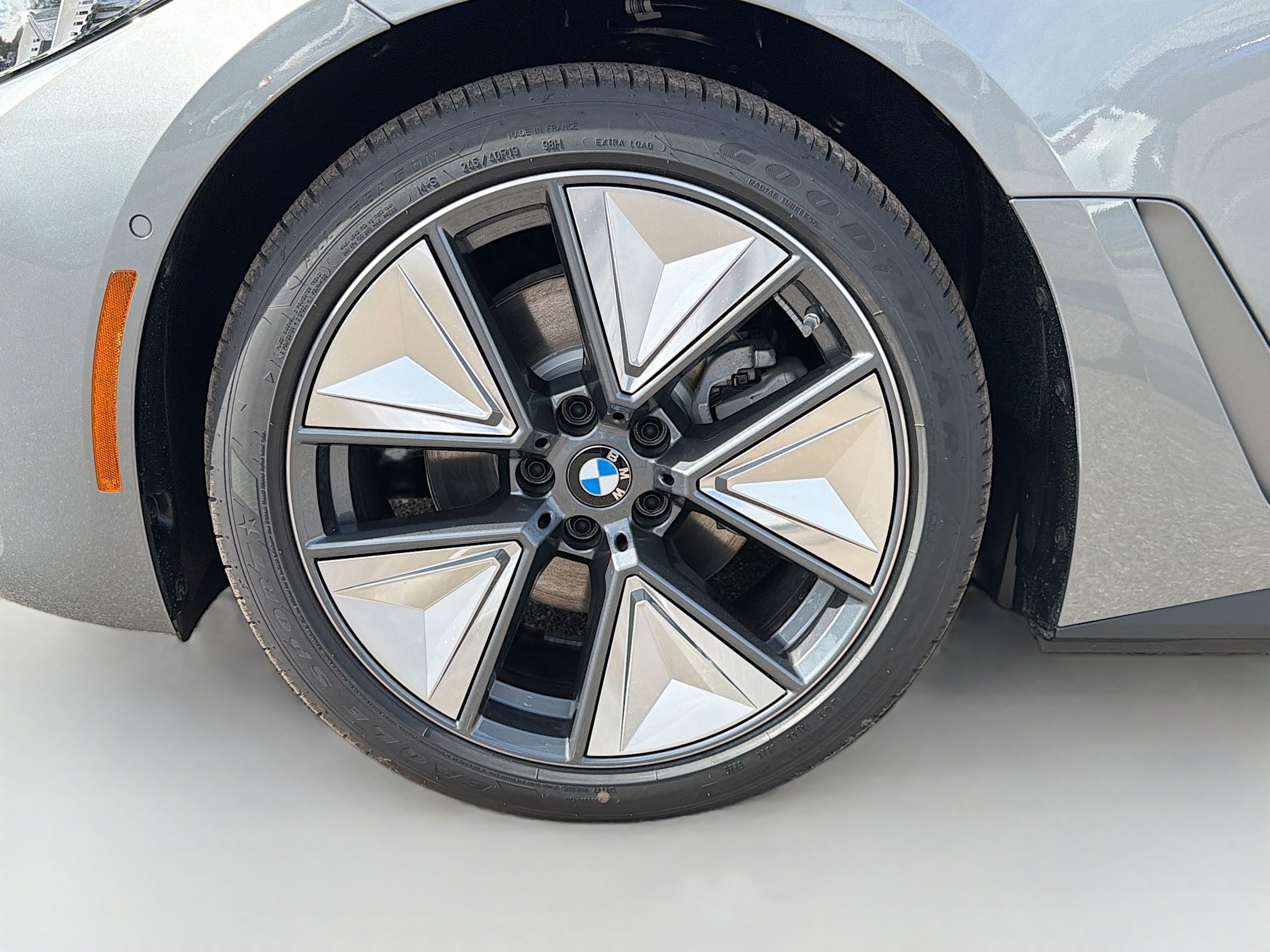 New 2026 BMW i4 eDrive40 w/ Parking Assistance Package image 41