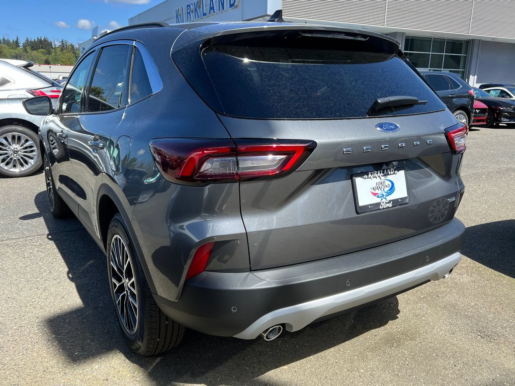 New 2023 Ford Escape SE FWD image 13