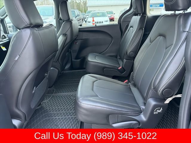 New 2026 Chrysler Voyager LX FWD image 28