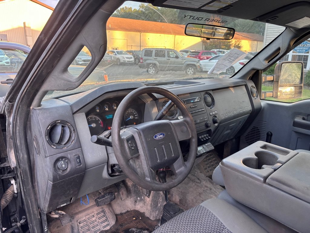 Used 2011 Ford F250 XL w/ FX4 Off Road Pkg AWD/4WD image 11