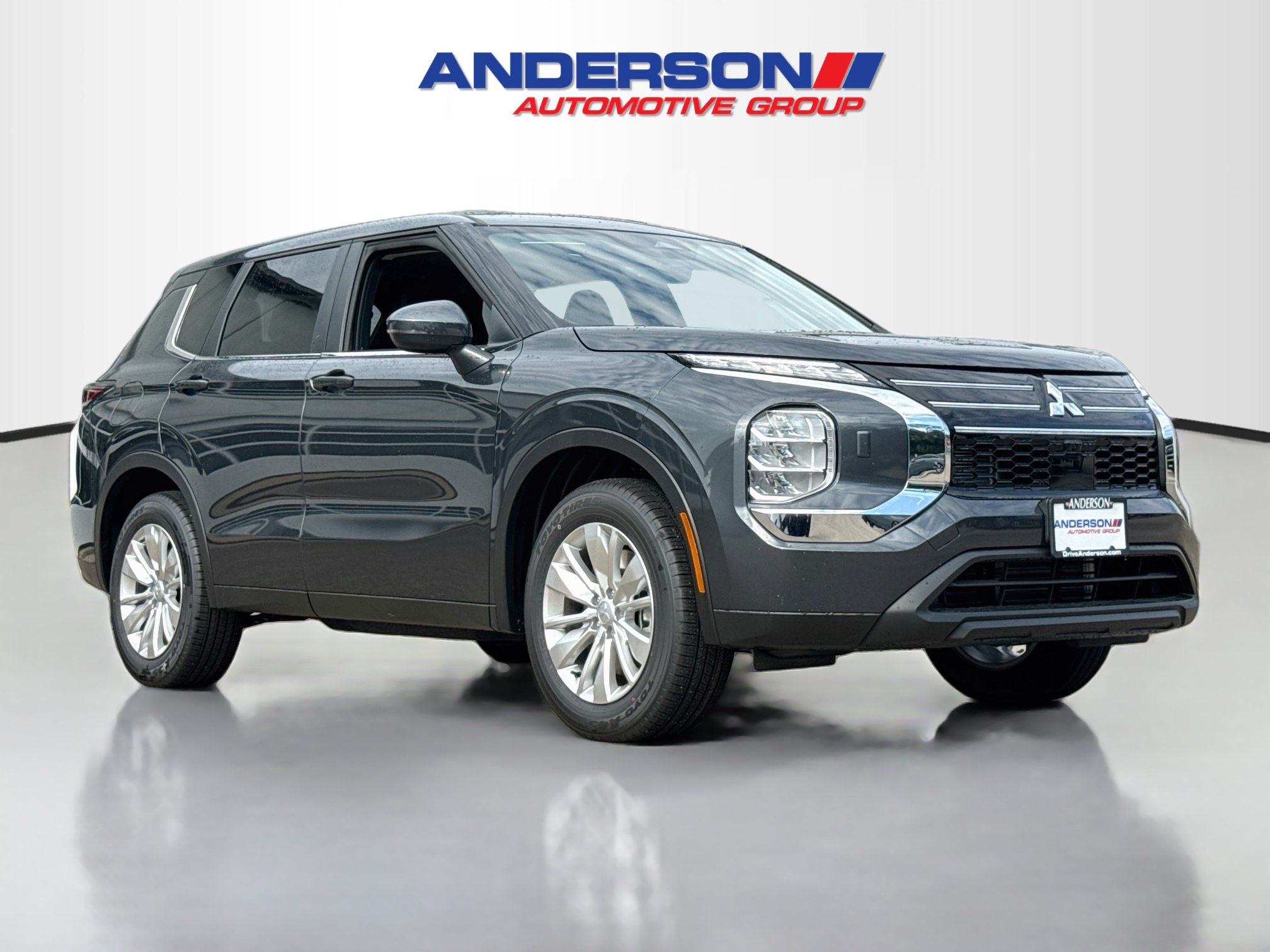New 2026 Mitsubishi Outlander ES