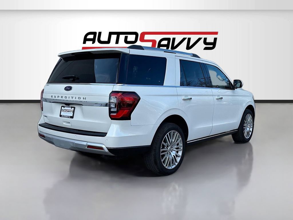 Used 2024 Ford Expedition Limited image 7