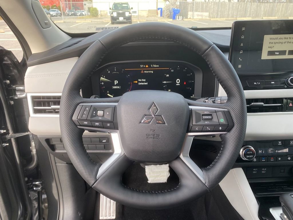 New 2026 Mitsubishi Outlander SEL FWD image 15