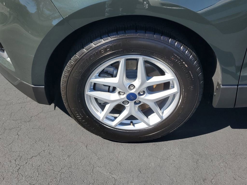 Used 2022 Ford Edge SEL w/ Convenience Package image 11