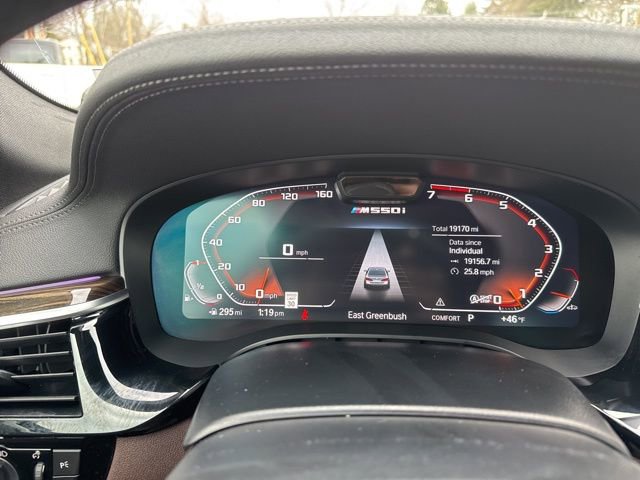 Used 2023 BMW M550i xDrive image 25