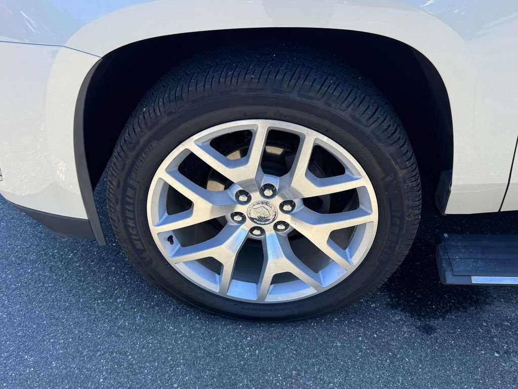 Used 2015 Cadillac Escalade ESV Platinum AWD/4WD image 35