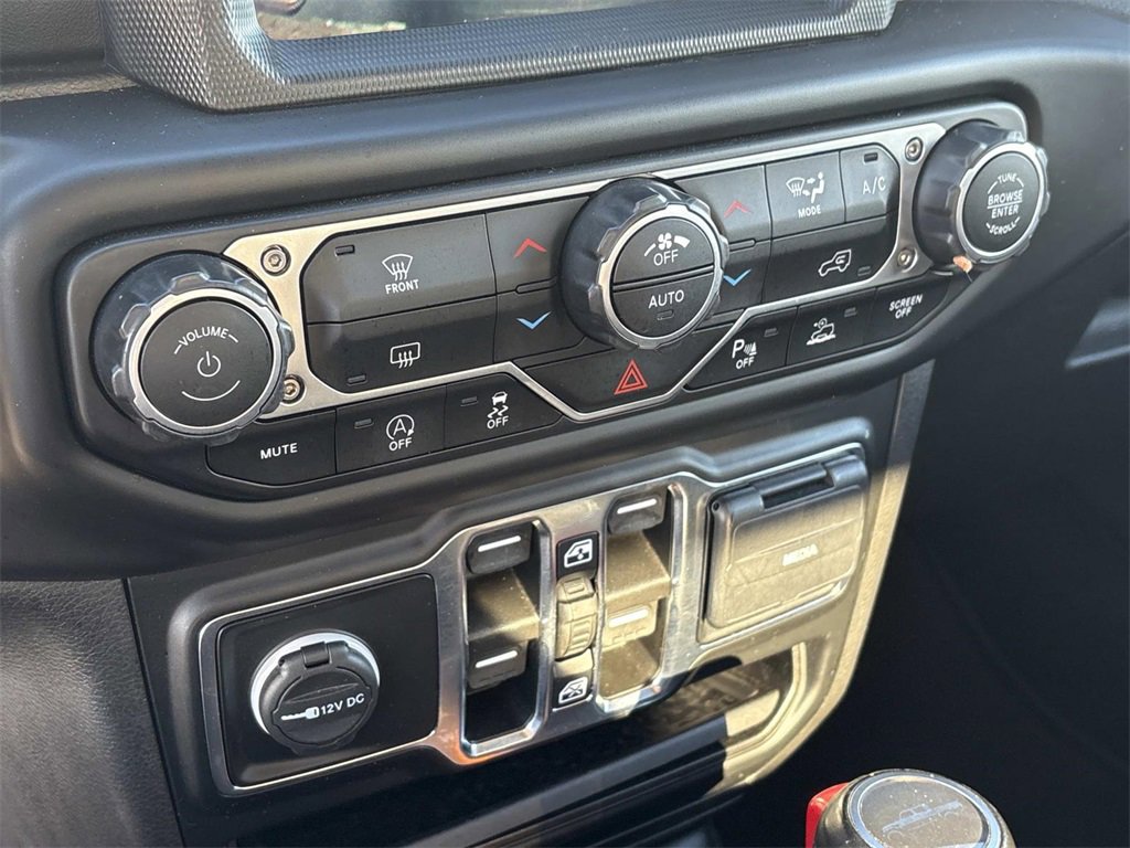 Used 2023 Jeep Gladiator Overland image 33