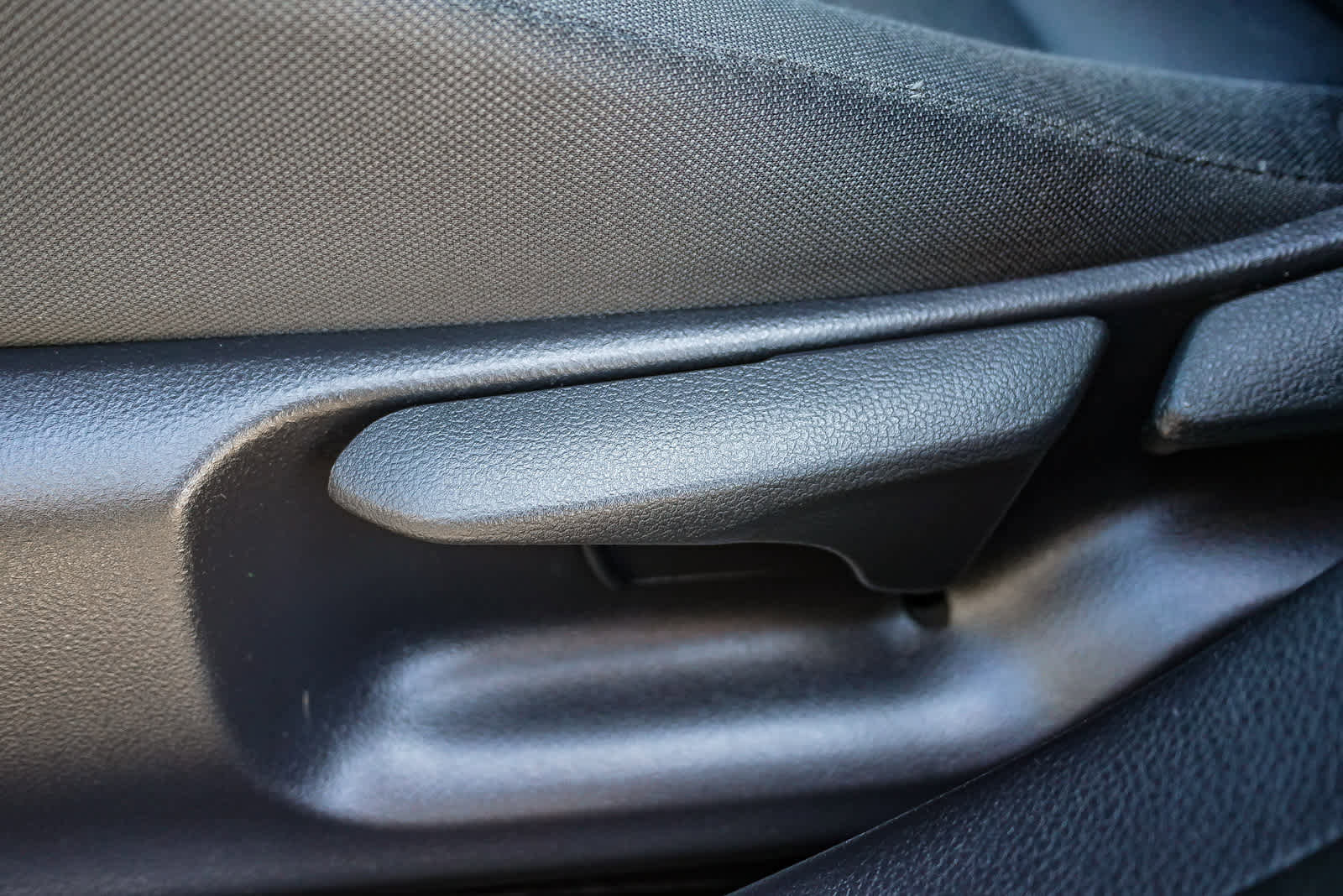 Used 2024 Toyota Prius LE FWD image 22