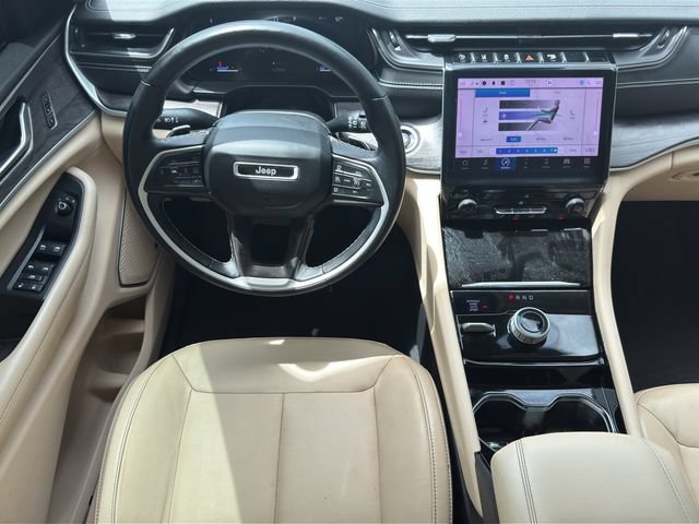 Used 2022 Jeep Grand Cherokee L Limited AWD/4WD image 17