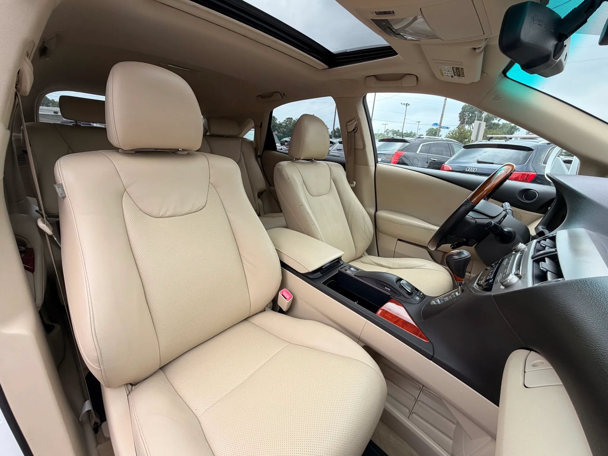 Used 2010 Lexus RX 450h AWD image 21