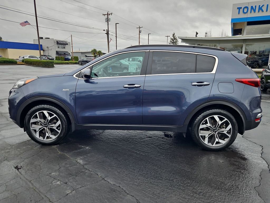 Used 2022 Kia Sportage EX w/ EX Technology Package image 3
