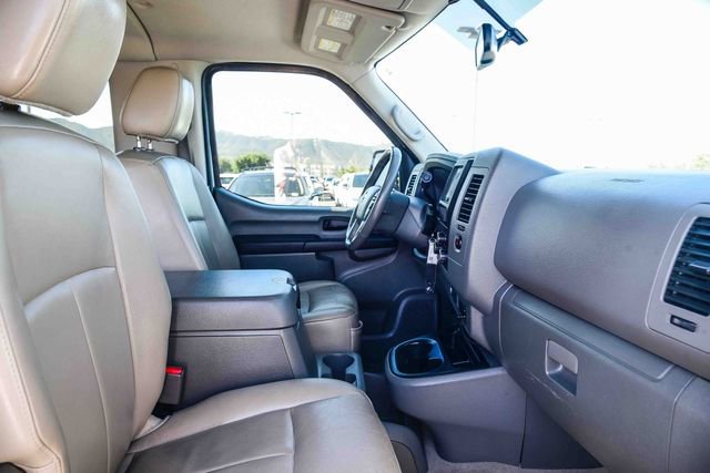 Used 2019 Nissan NV 3500 SL image 19