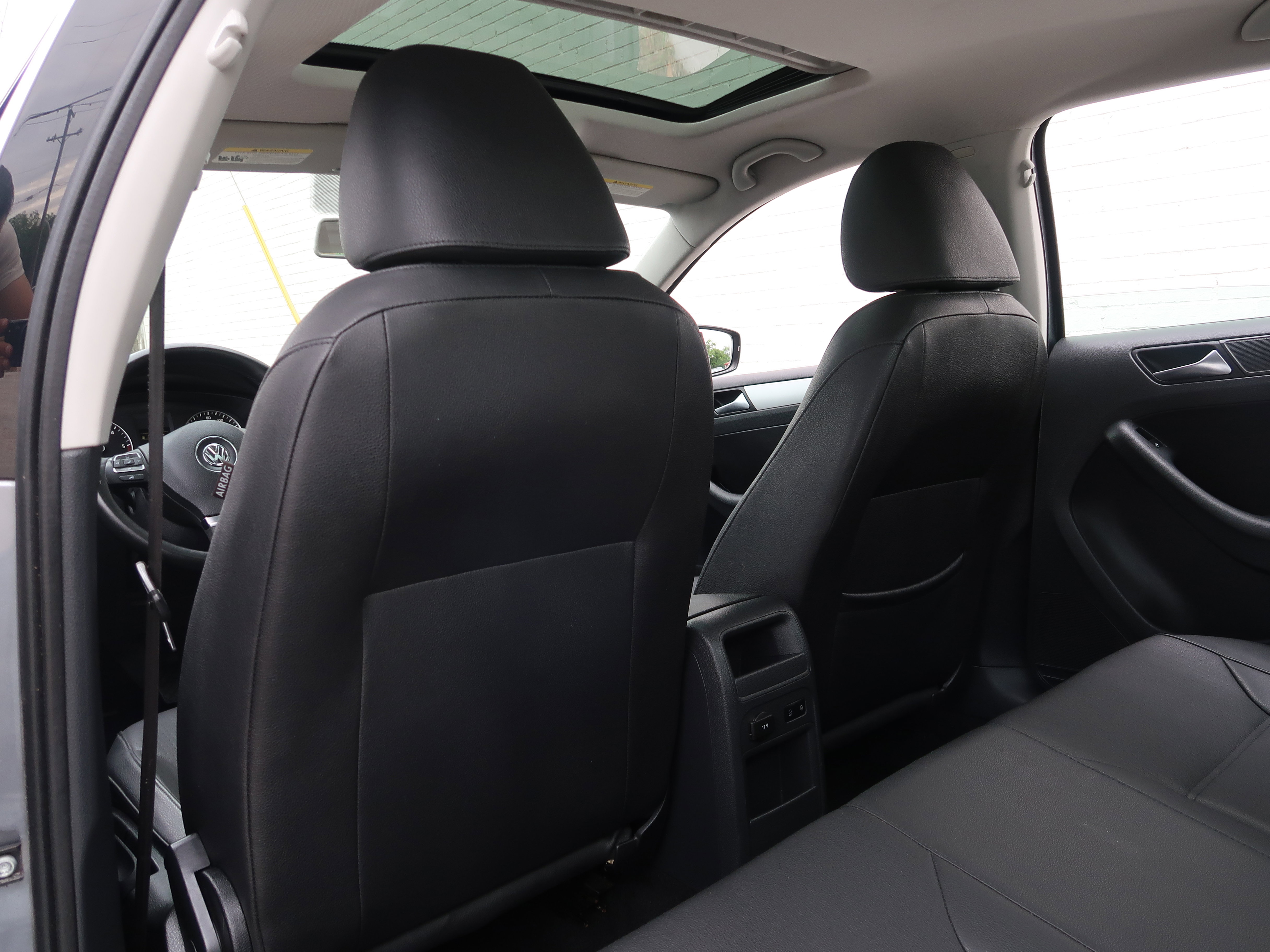 Used 2012 Volkswagen Jetta TDI FWD image 28