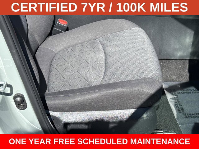 Used 2021 Toyota RAV4 XLE w/ Carpet Mat Package (TMS) AWD/4WD image 10