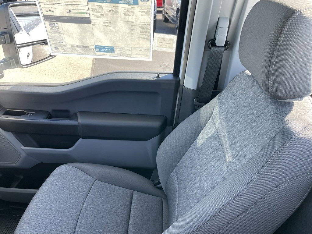 New 2026 Ford F350 XL w/ XL Chrome Package image 21