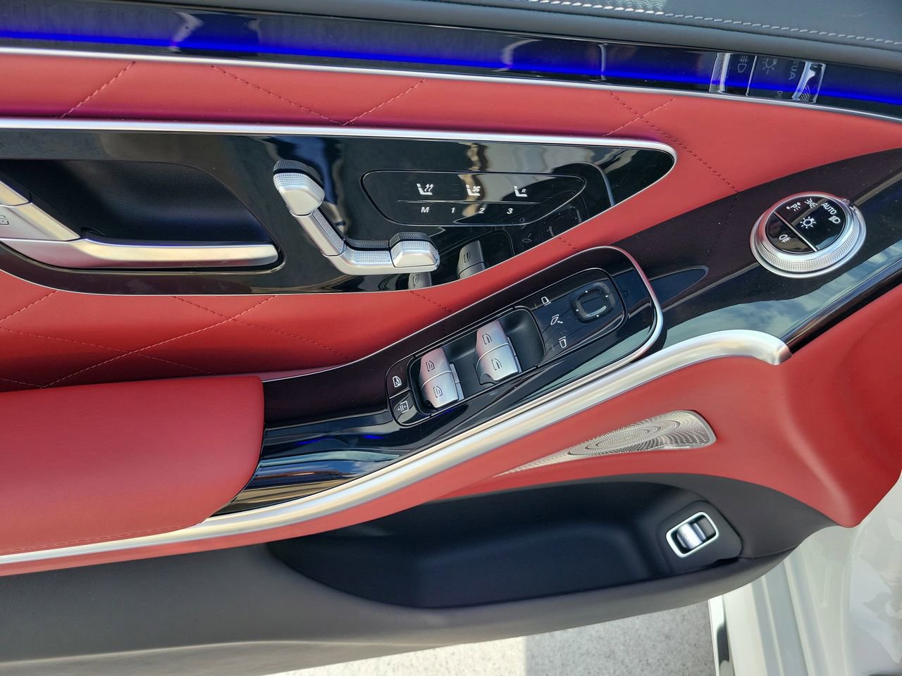 New 2026 Mercedes-Benz S 580 4MATIC Sedan image 18