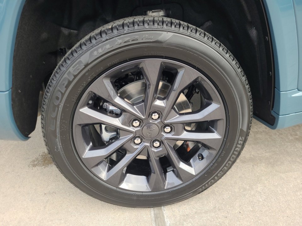 New 2026 Jeep Grand Cherokee L Limited AWD/4WD image 23