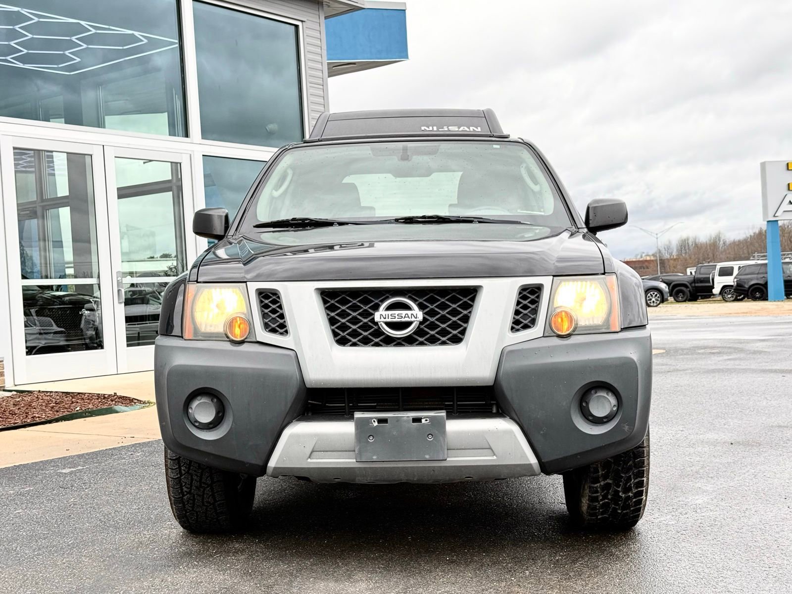 Used 2011 Nissan Xterra X image 4
