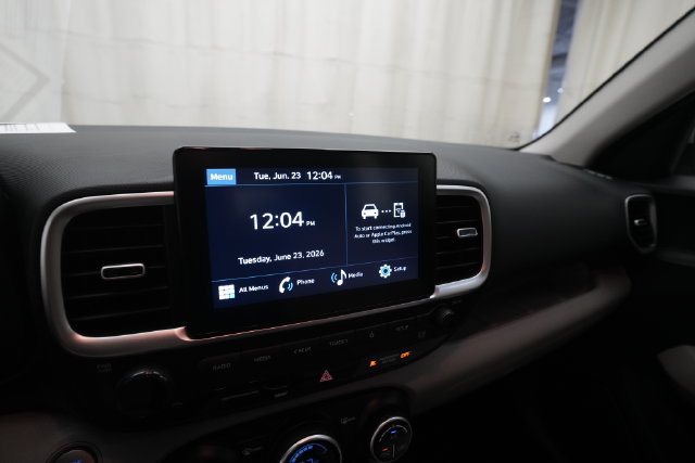 Used 2025 Hyundai Venue SEL FWD image 6