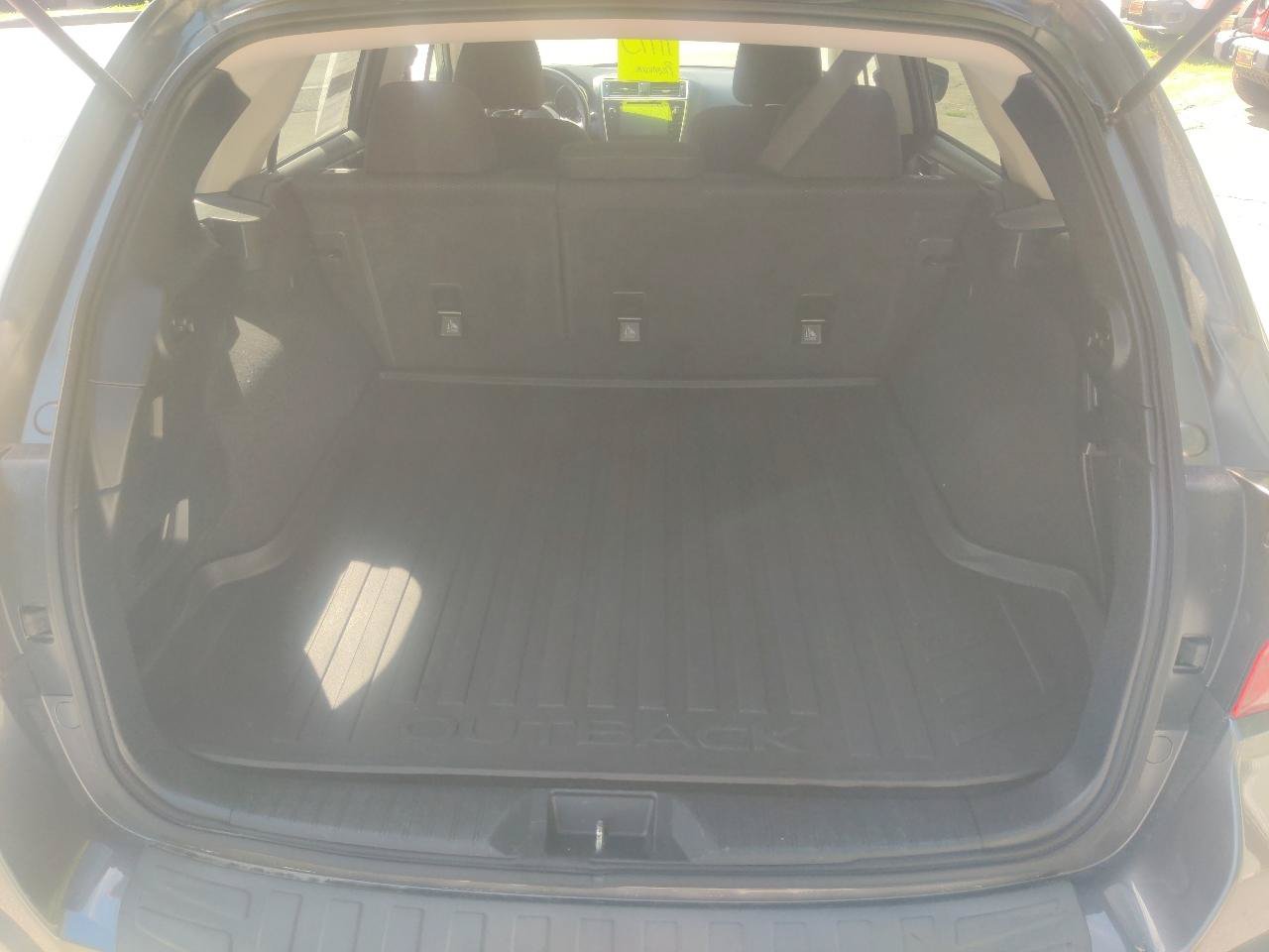 Used 2018 Subaru Outback 2.5i Premium AWD/4WD image 14