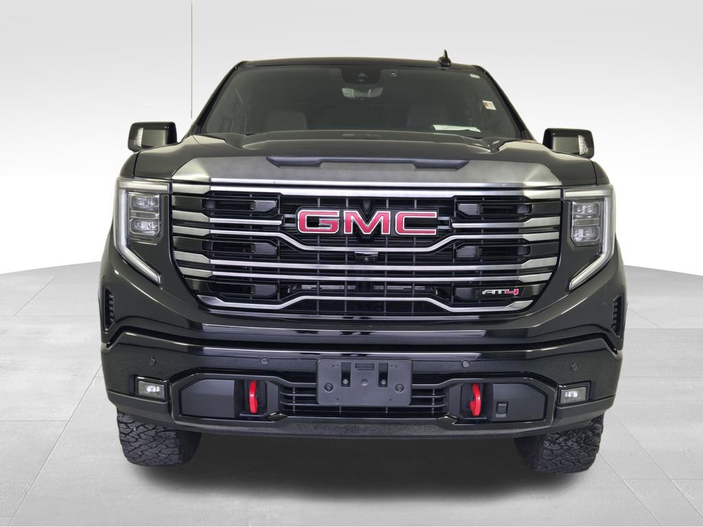 Used 2022 GMC Sierra 1500 AT4 w/ AT4 Premium Package AWD/4WD image 2
