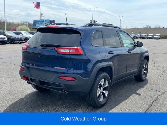 Used 2018 Jeep Cherokee Trailhawk w/ Cold Weather Group AWD/4WD image 3