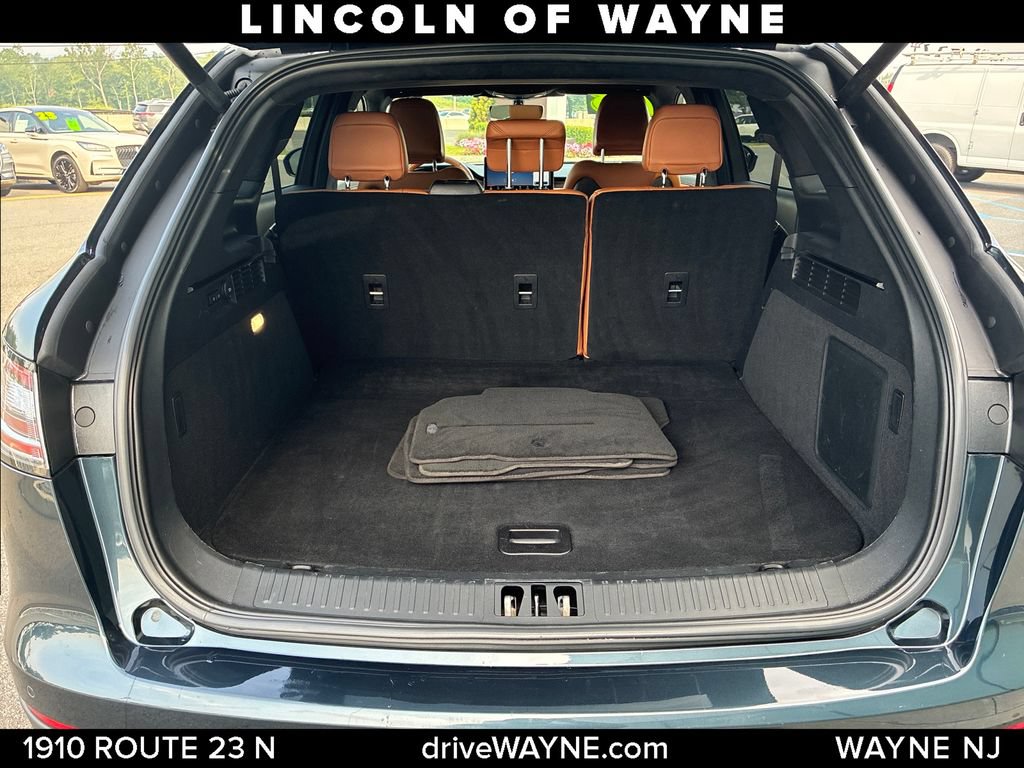 Certified 2023 Lincoln Nautilus Black Label AWD/4WD image 6