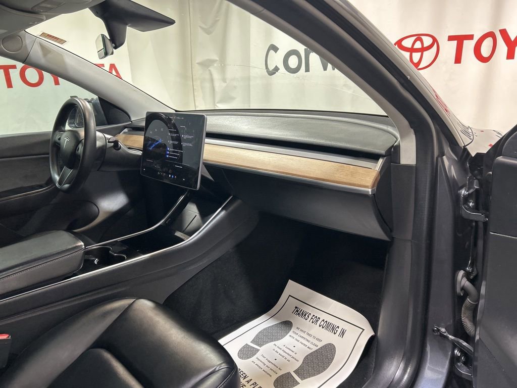 Used 2021 Tesla Model Y Long Range image 12