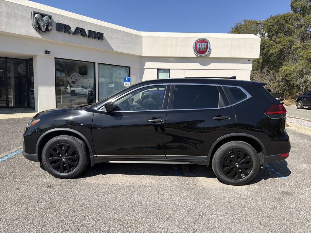 Used 2019 Nissan Rogue S image 7
