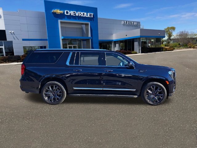 Used 2024 GMC Yukon XL SLT AWD/4WD image 27