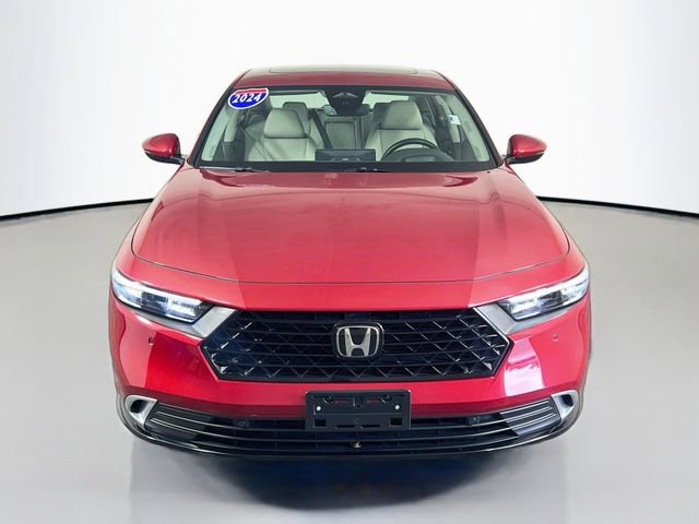 Used 2024 Honda Accord Touring image 3